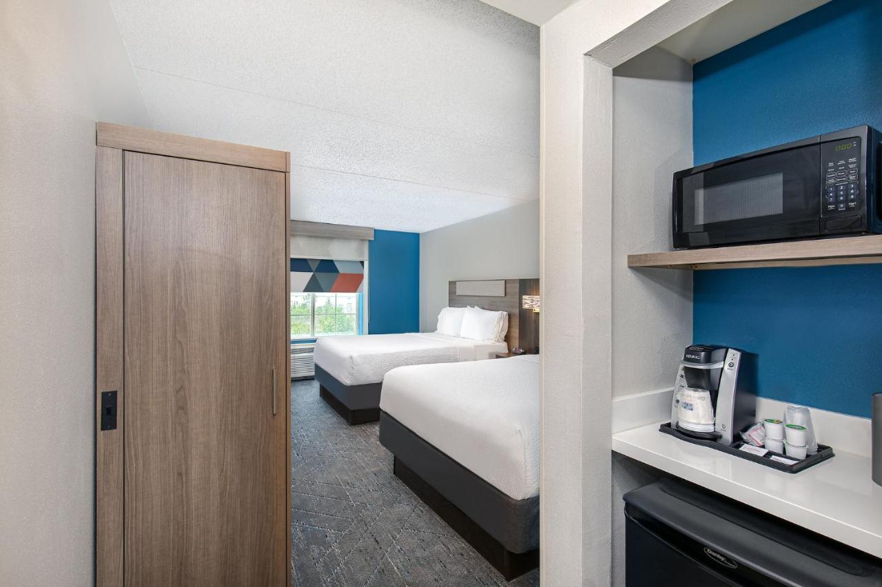 Holiday Inn Express & Suites Columbus At Northlake By Ihg מראה חיצוני תמונה