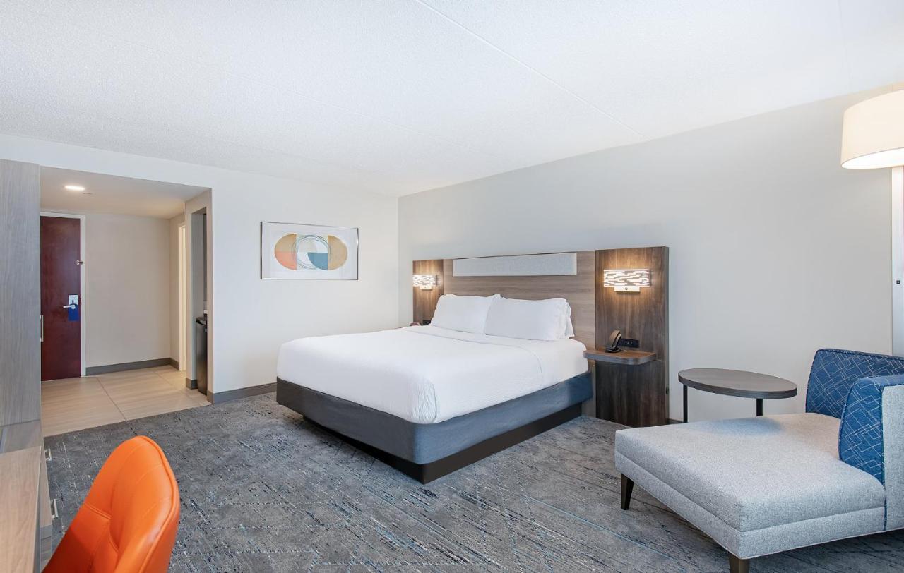 Holiday Inn Express & Suites Columbus At Northlake By Ihg מראה חיצוני תמונה