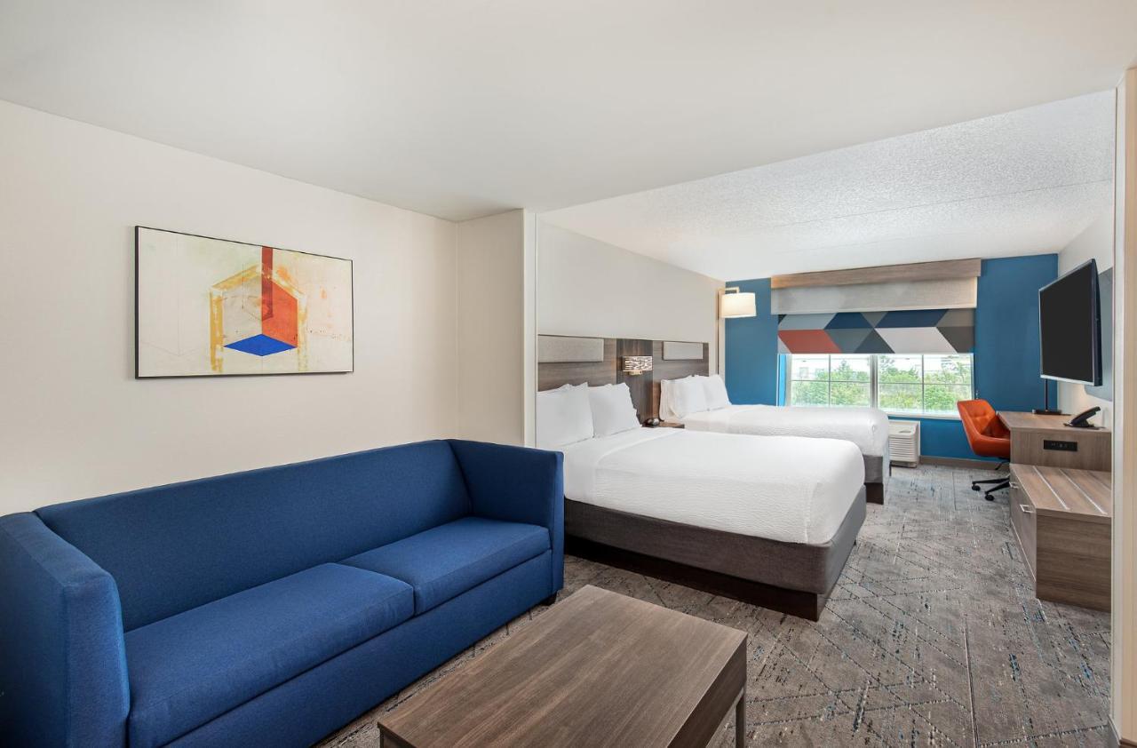 Holiday Inn Express & Suites Columbus At Northlake By Ihg מראה חיצוני תמונה