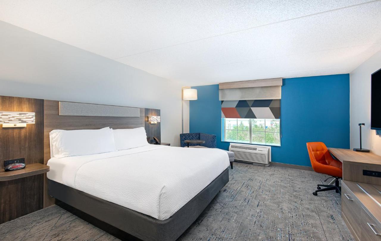 Holiday Inn Express & Suites Columbus At Northlake By Ihg מראה חיצוני תמונה