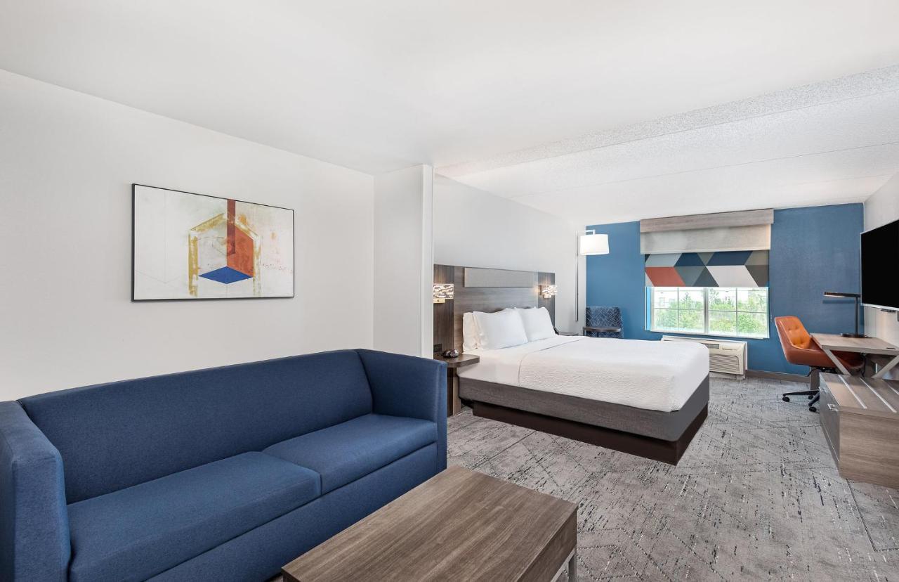 Holiday Inn Express & Suites Columbus At Northlake By Ihg מראה חיצוני תמונה