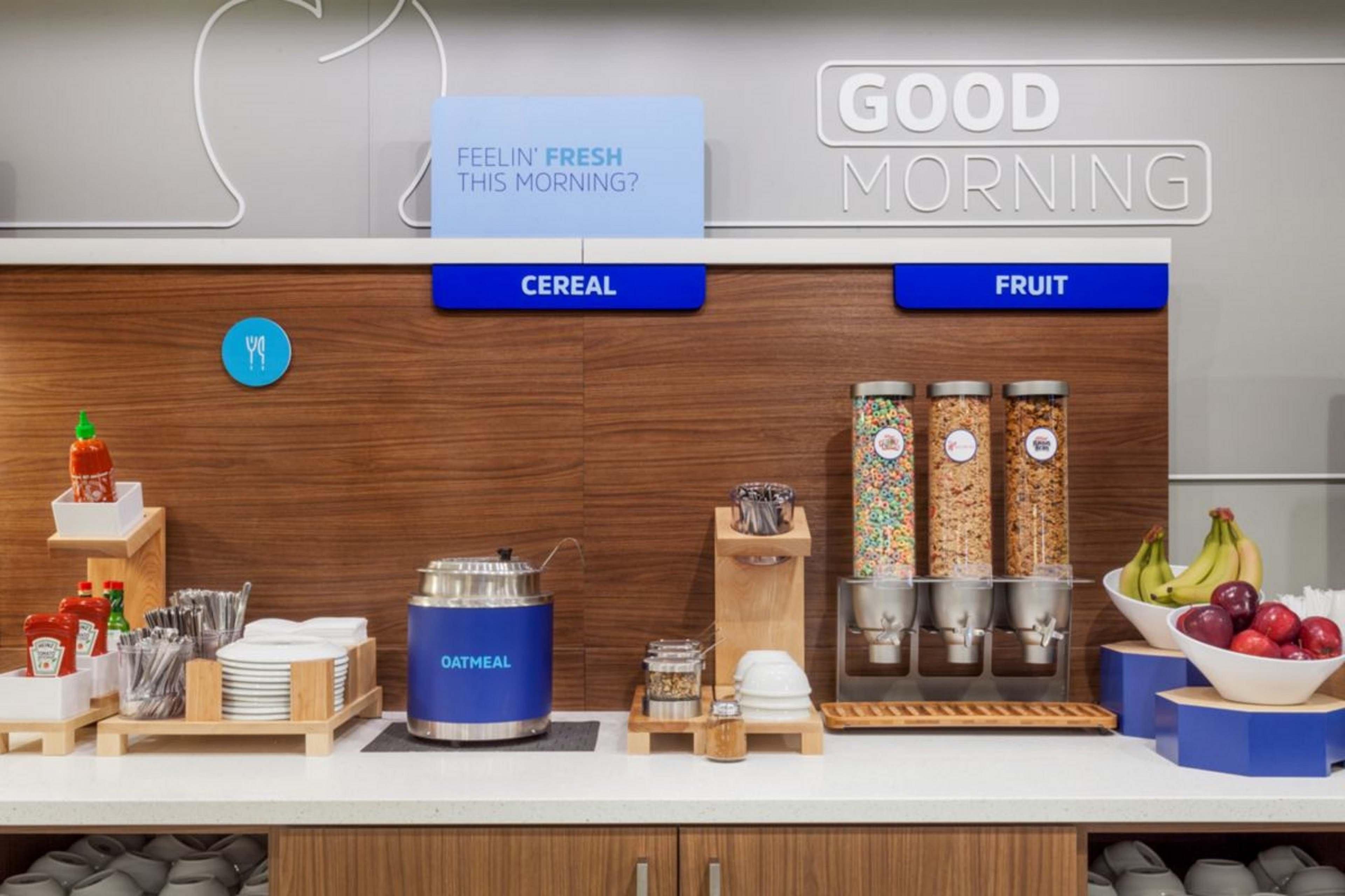 Holiday Inn Express & Suites Columbus At Northlake By Ihg מראה חיצוני תמונה