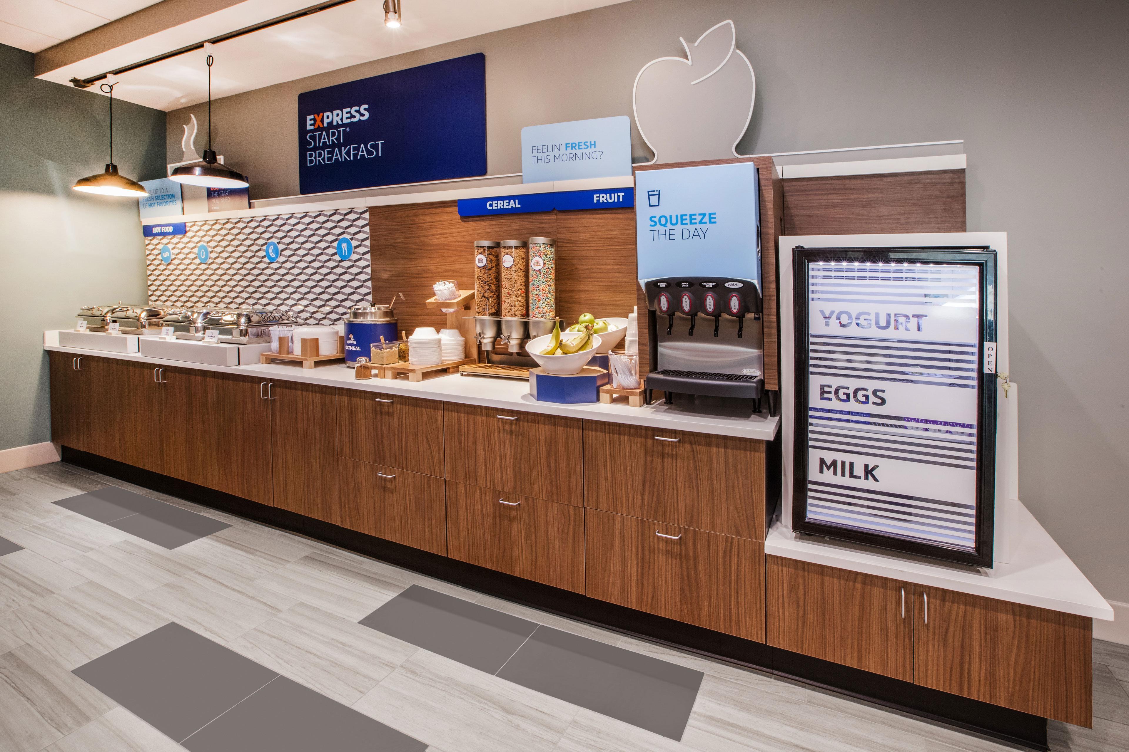 Holiday Inn Express & Suites Columbus At Northlake By Ihg מראה חיצוני תמונה